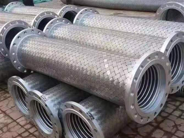 金屬軟管生產現(xiàn)場